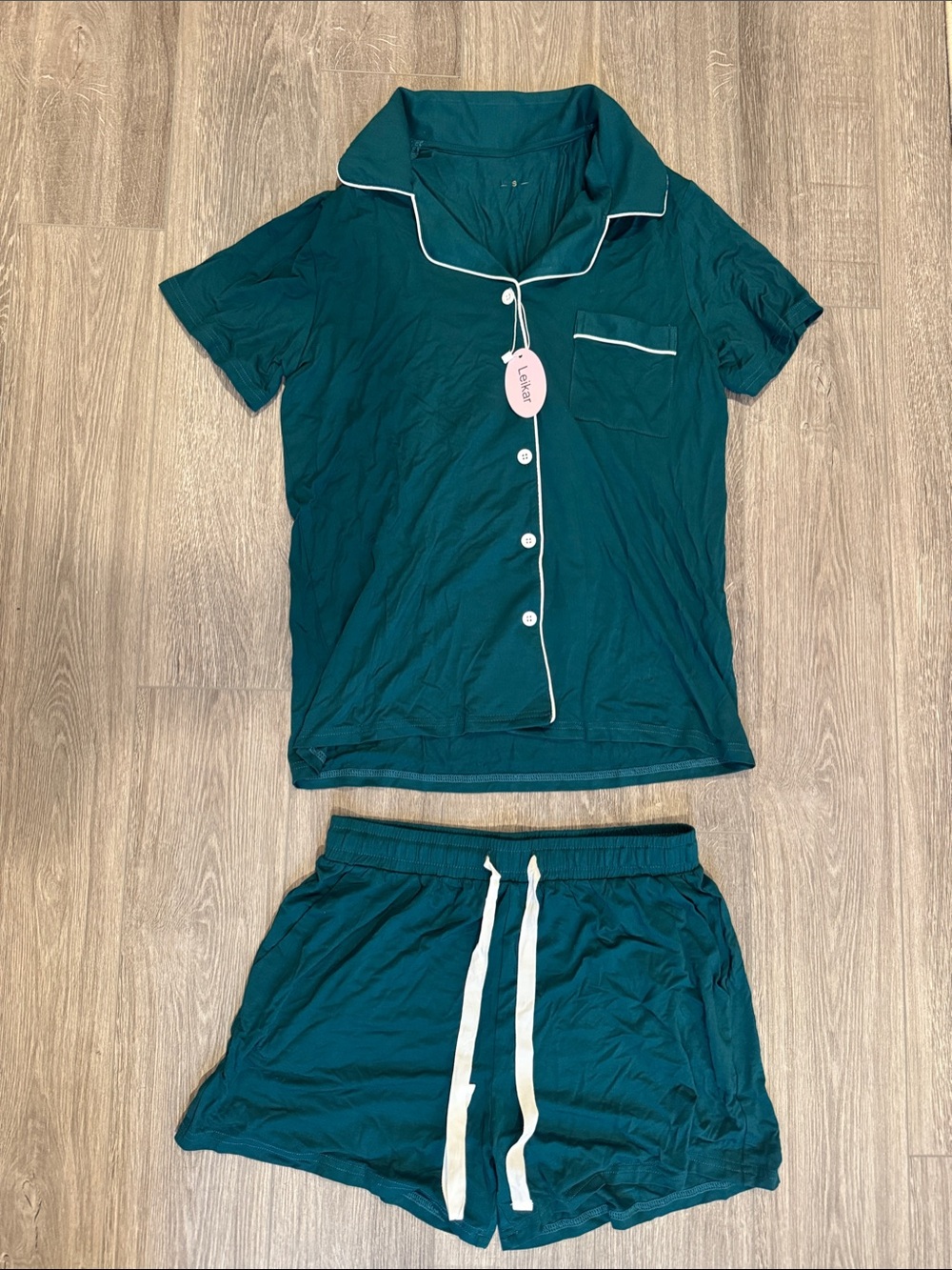 🆕 Women's Pajama Set with Contrast Trim - Short Sleeve Button Down Tee & Shorts